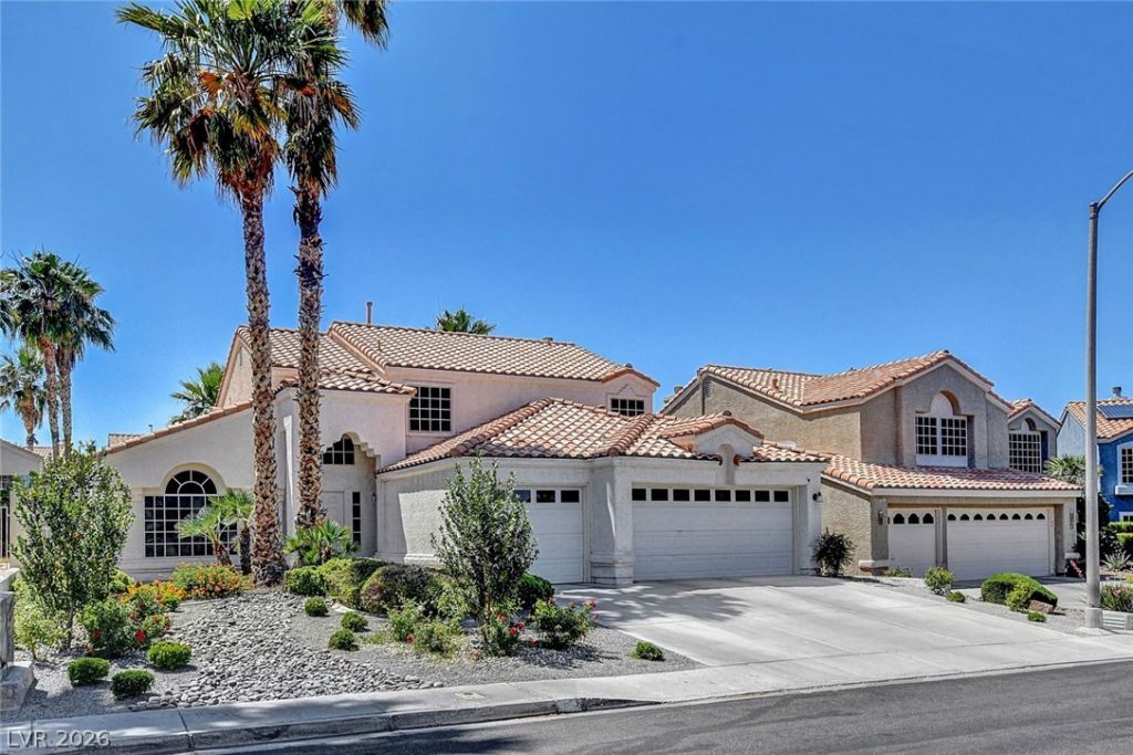 31 Antero Drive, Henderson, NV 89074 Main Photo