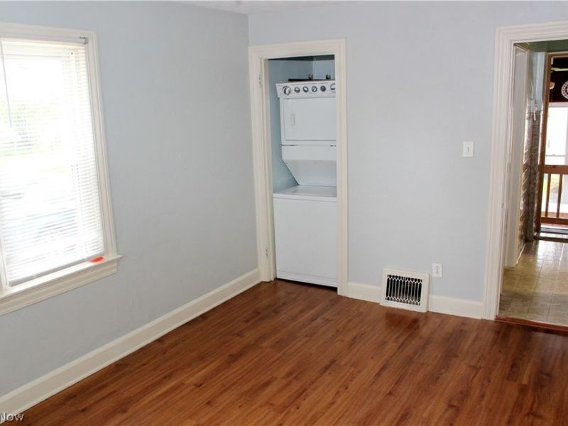 323 S Hazelwood Avenue, Youngstown, OH 44509 Photo 13