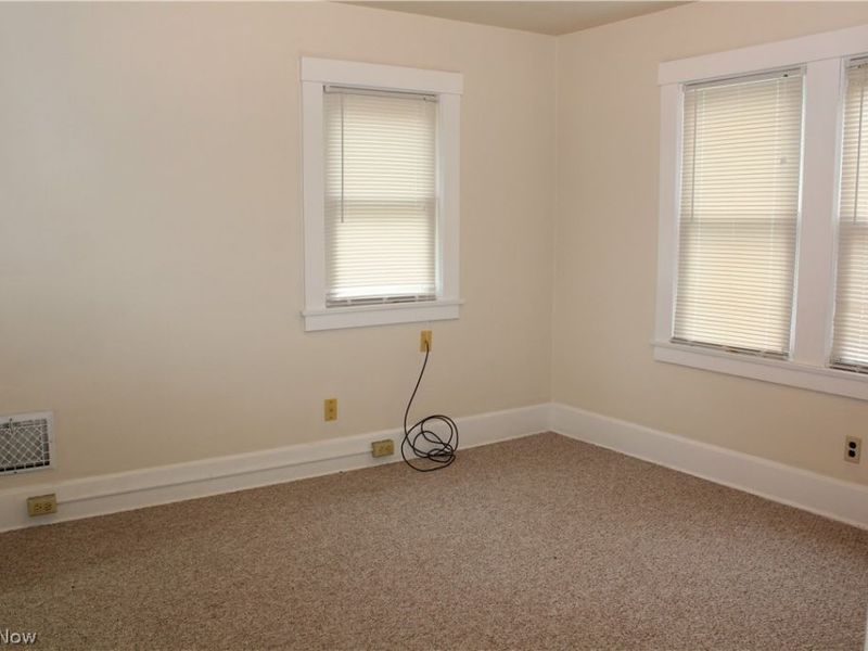 323 S Hazelwood Avenue, Youngstown, OH 44509 Photo 19