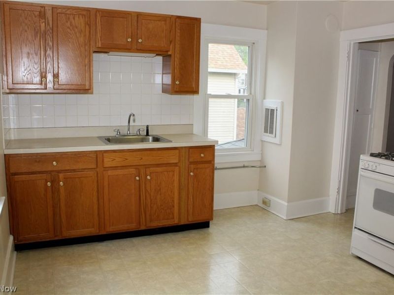 323 S Hazelwood Avenue, Youngstown, OH 44509 Photo 20