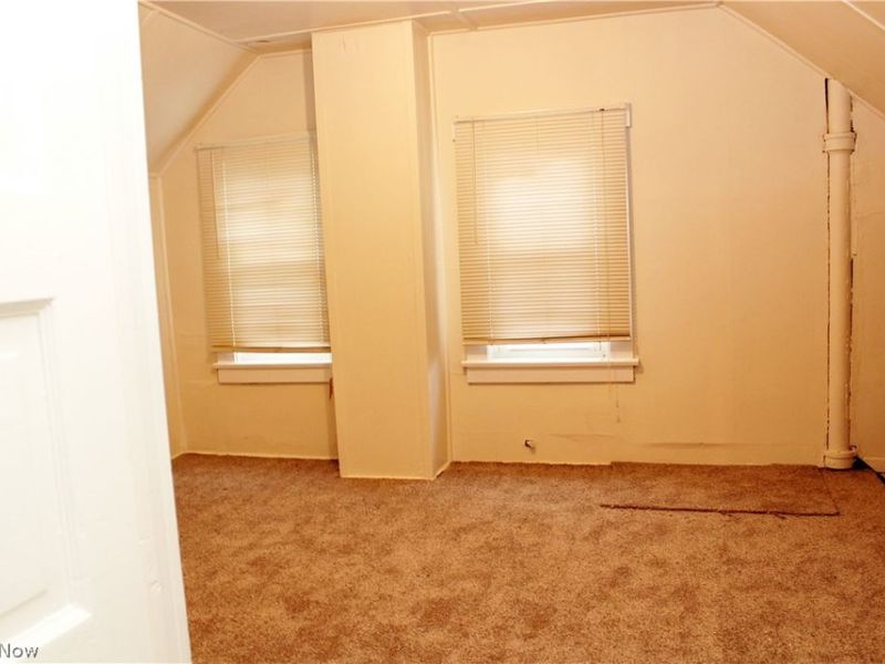 323 S Hazelwood Avenue, Youngstown, OH 44509 Photo 26