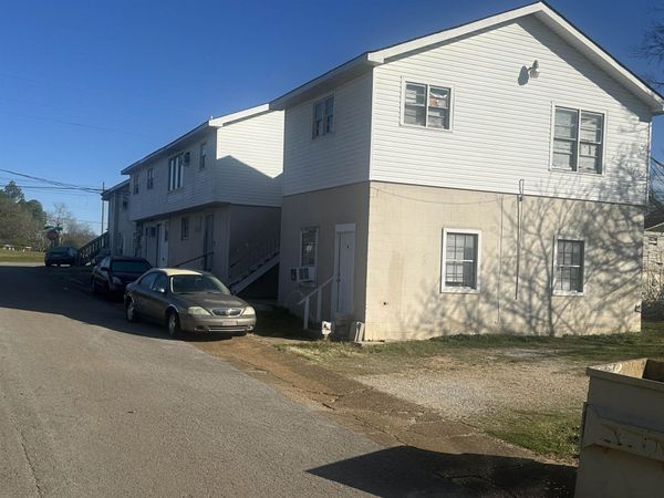 3202 Huntsville Rd, Florence, AL 35630