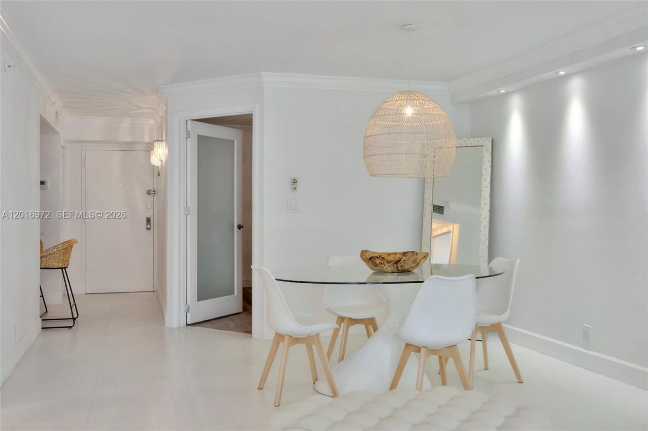 2401 Collins Ave, Unit 1805, Miami Beach, FL 33140 Photo