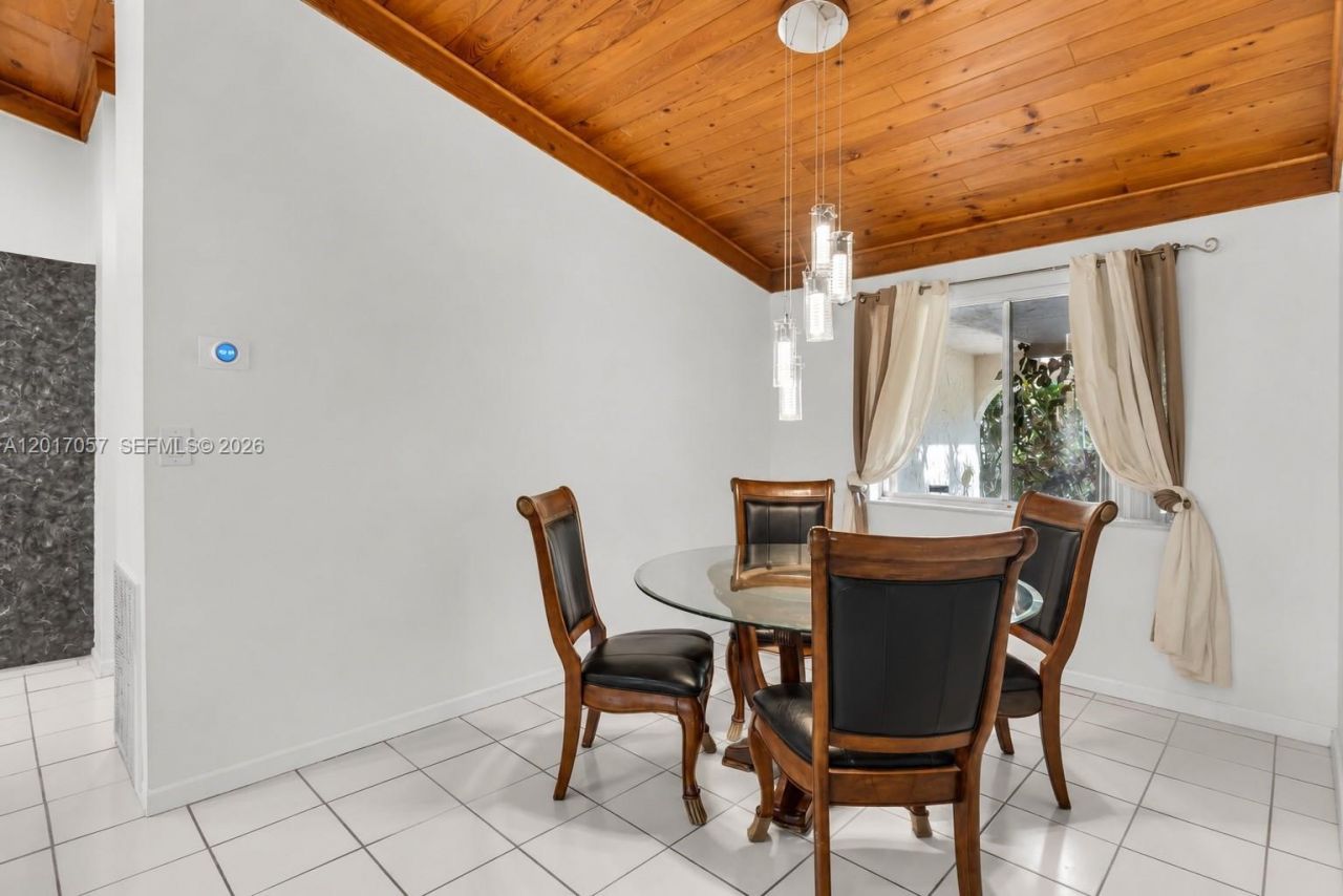 9470 NW 33rd Mnr, Sunrise, FL 33351 Photo