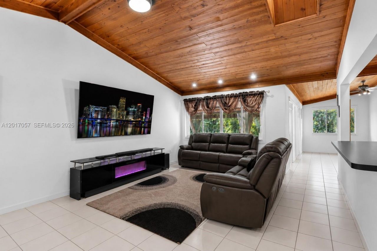 9470 NW 33rd Mnr, Sunrise, FL 33351 Photo