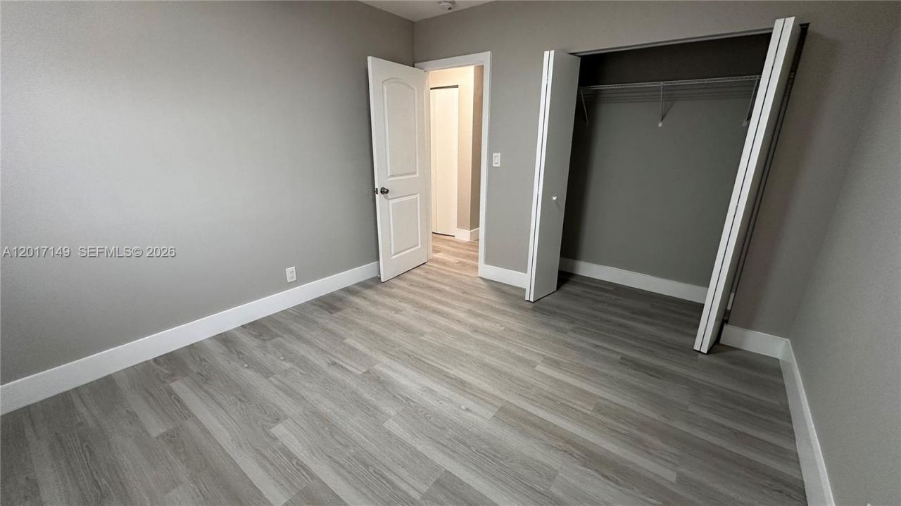 4101 NW 30th Ter , Unit 4, Lauderdale Lakes, FL 33309 Photo