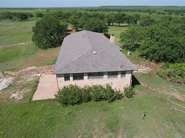 628 Robinson Road , Graham, TX 76450