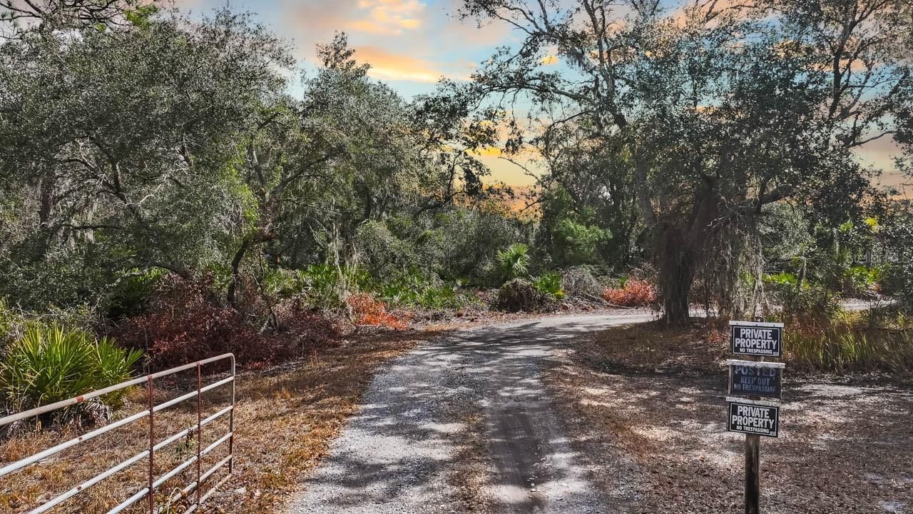 12730 Bullfrog Creek Road, Gibsonton, FL 33534 Photo