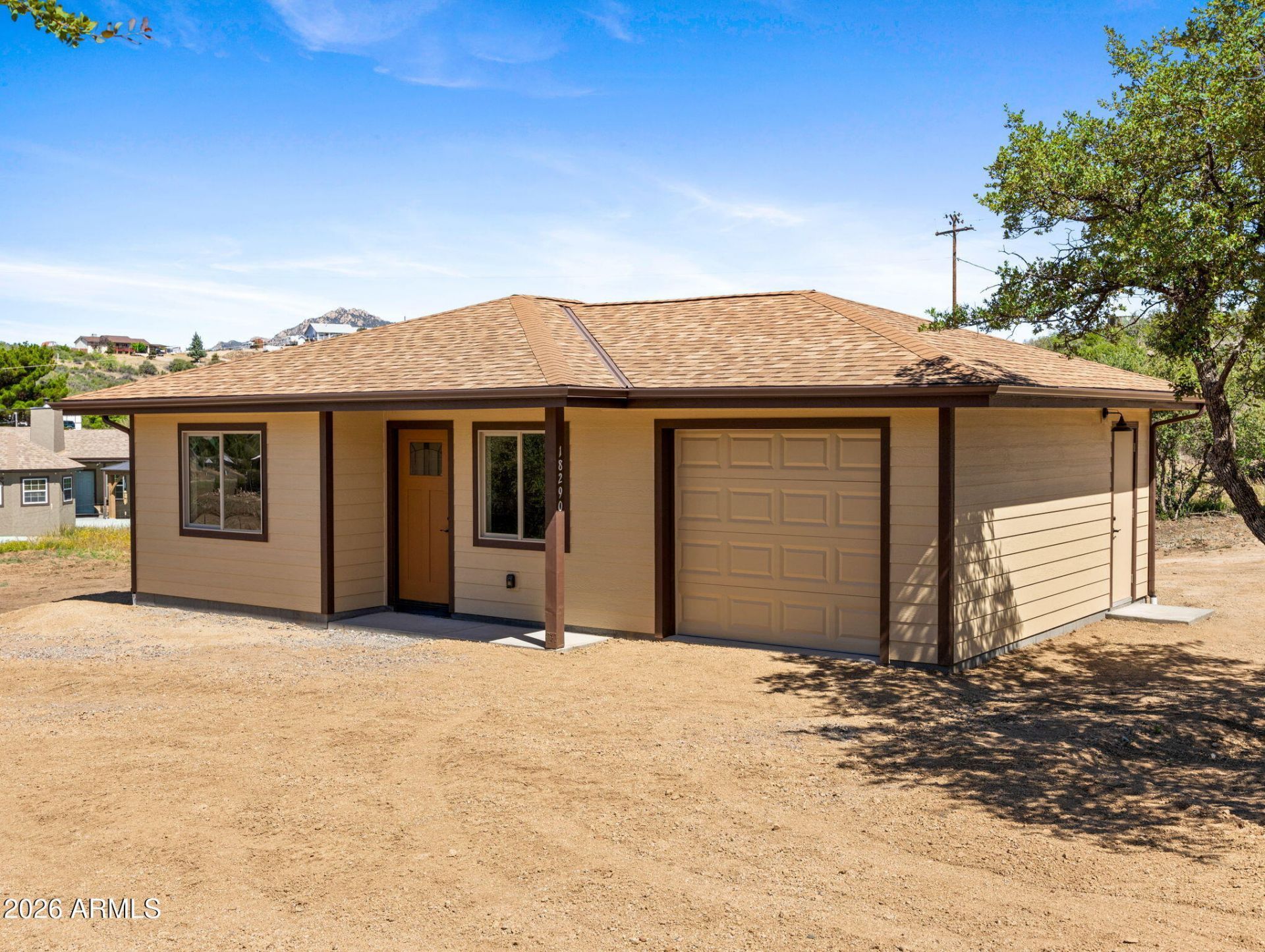 18290 S Niblick Drive, Peeples Valley, AZ 86332