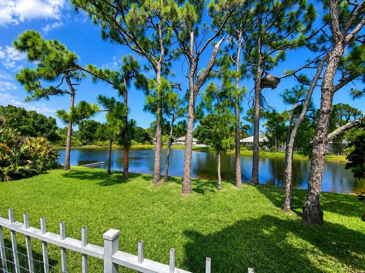 7529 SE Bay Cedar Circle, Hobe Sound, FL 33455 Photo