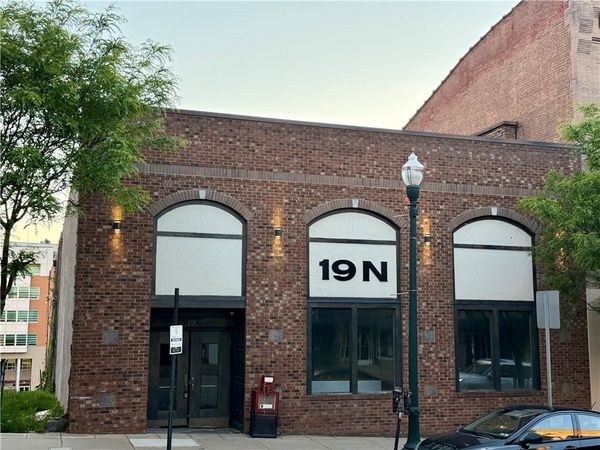 19 N Main St, Washington, PA 15301
