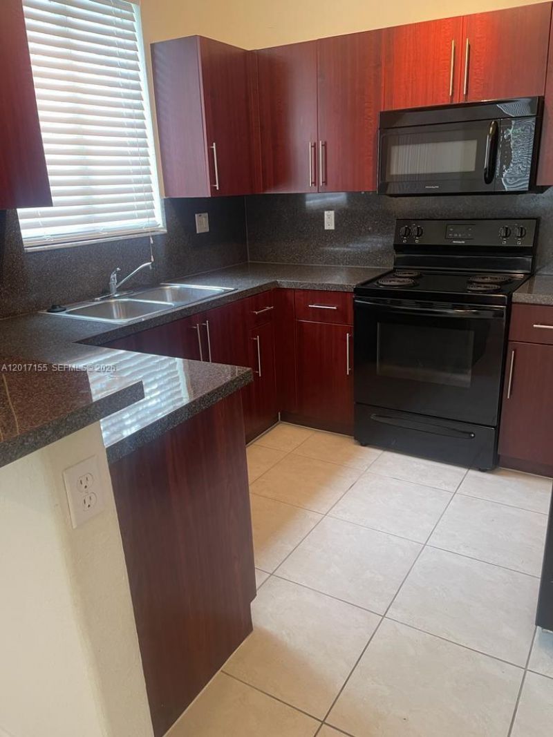 1021 SE 23rd Ave , Unit 1, Homestead, FL 33035 Photo