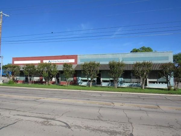 1423 Coggin Avenue , Brownwood, TX 76801