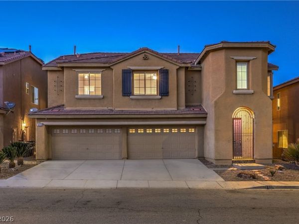 9218 Desert Heat Avenue, Las Vegas, NV 89178