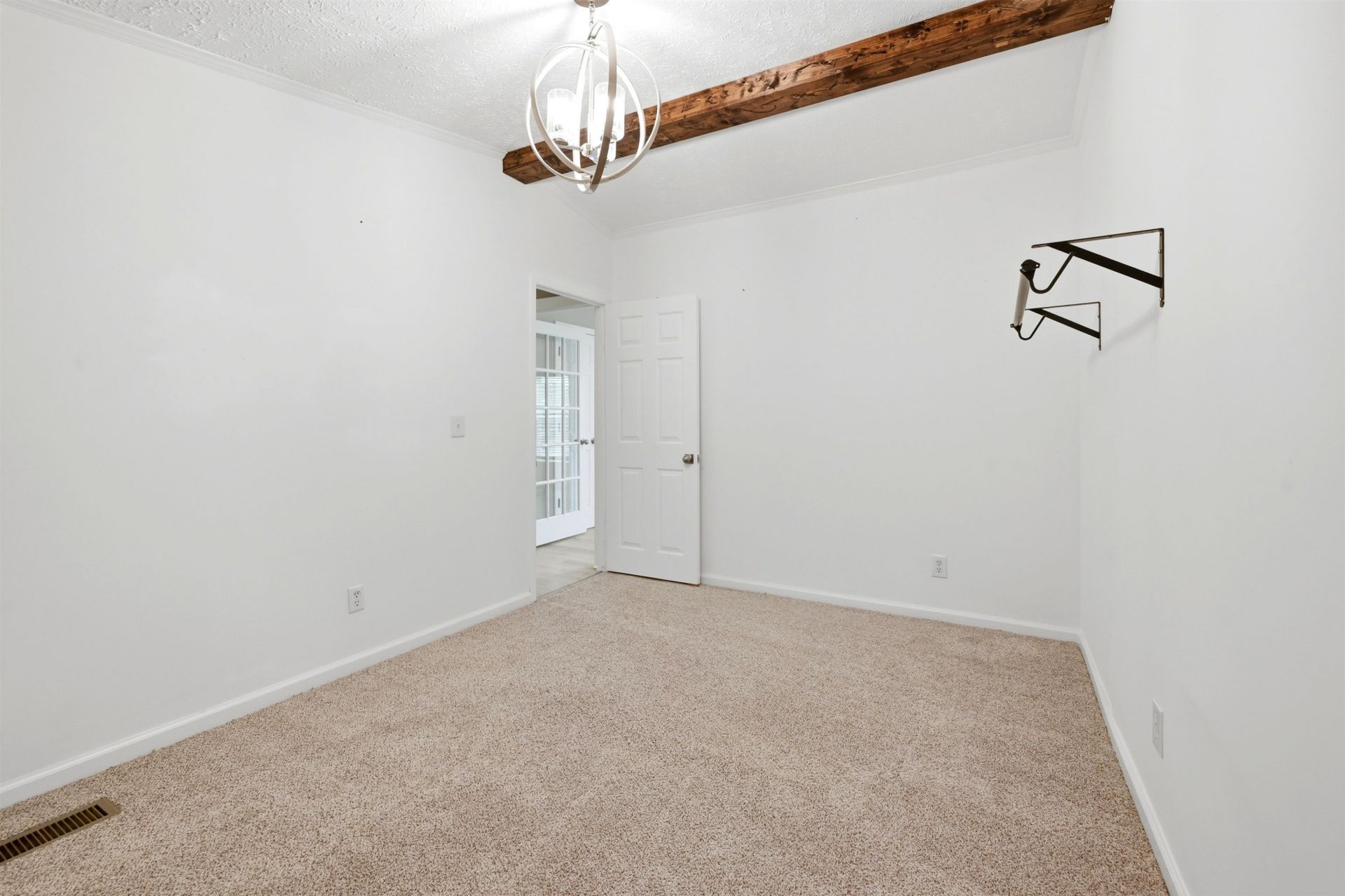 1037 Weslin Creek Dr. Photo 18