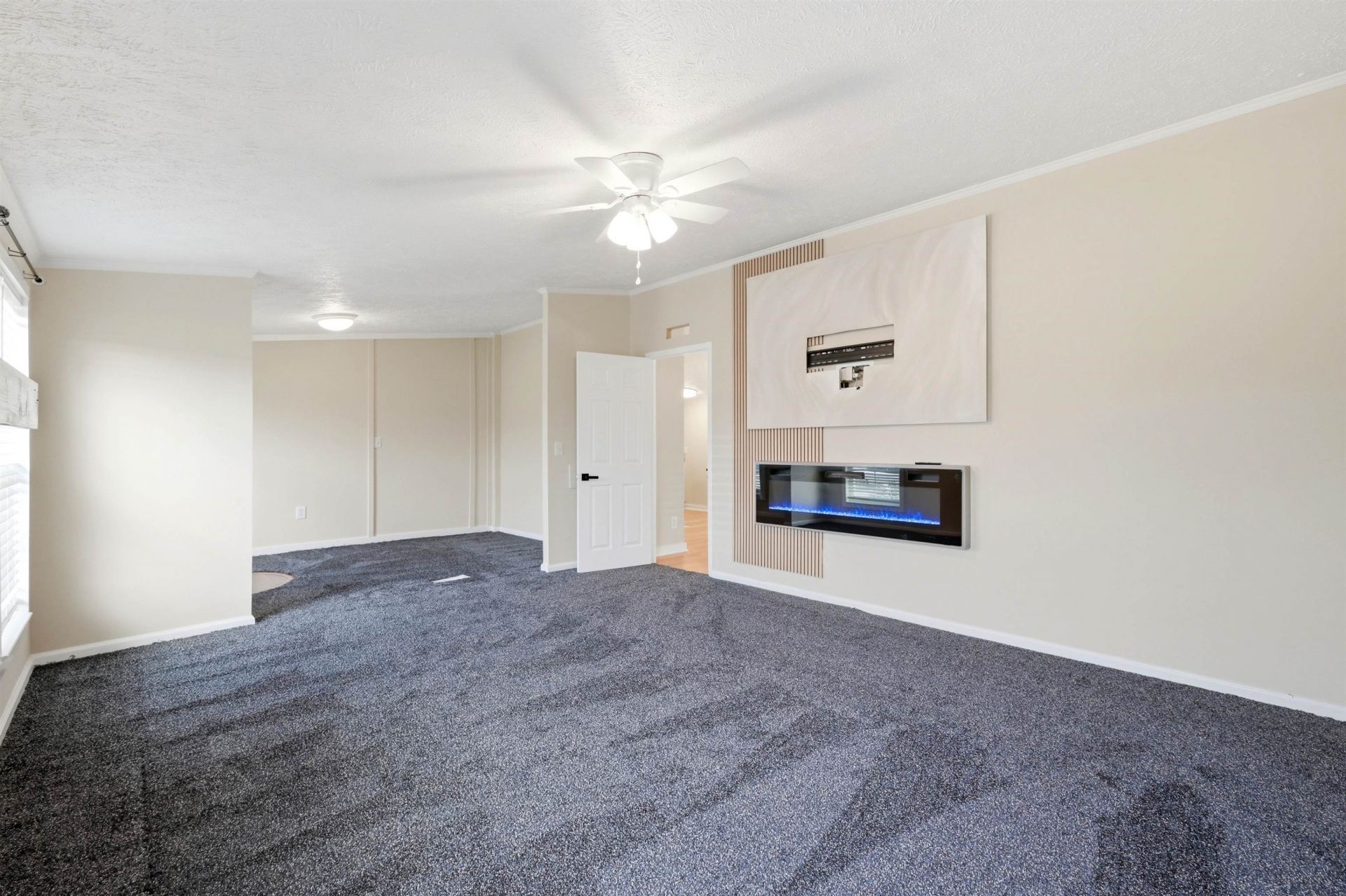1037 Weslin Creek Dr. Photo 28