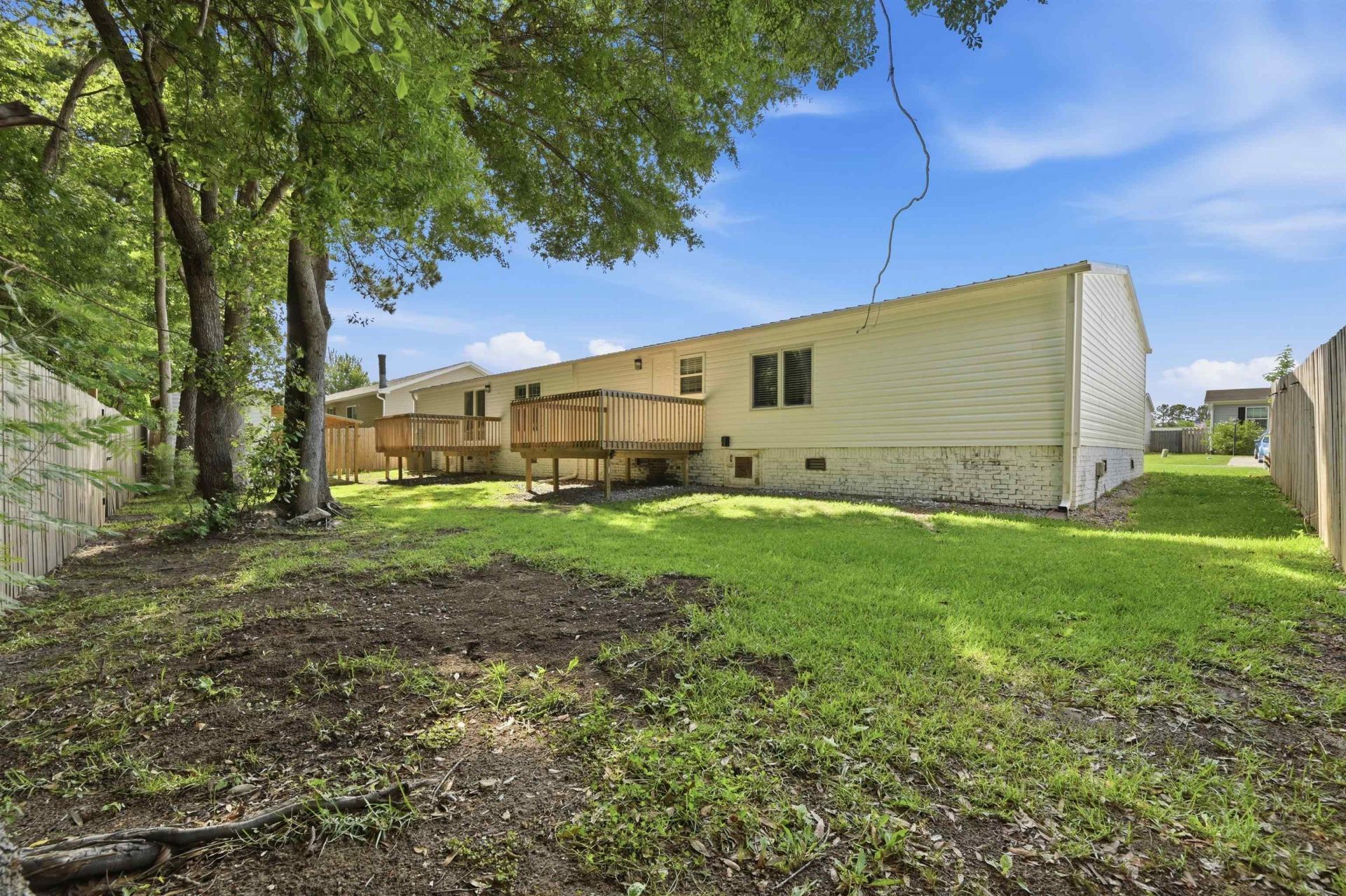 1037 Weslin Creek Dr. Photo 34