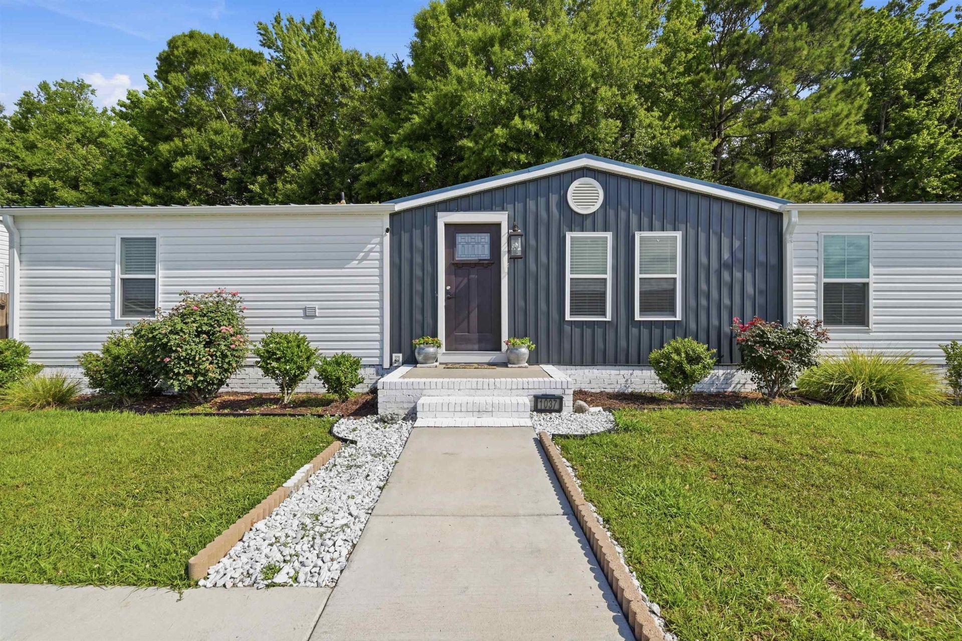 1037 Weslin Creek Dr. Photo 4