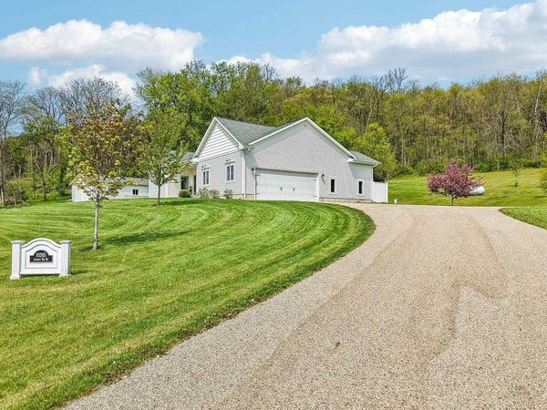 10265 County Road KP Road, Mazomanie, WI 53560