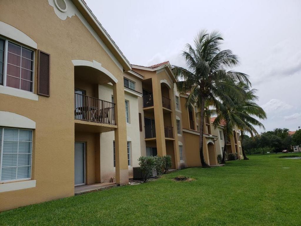 4190 San Marino Boulevard, Unit 106, West Palm Beach, FL 33409 Photo