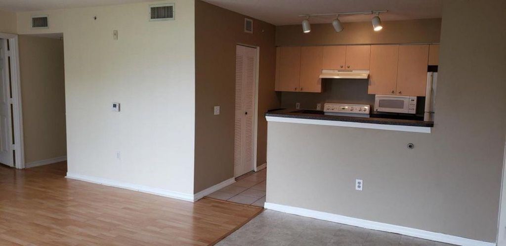 4190 San Marino Boulevard, Unit 106, West Palm Beach, FL 33409 Photo