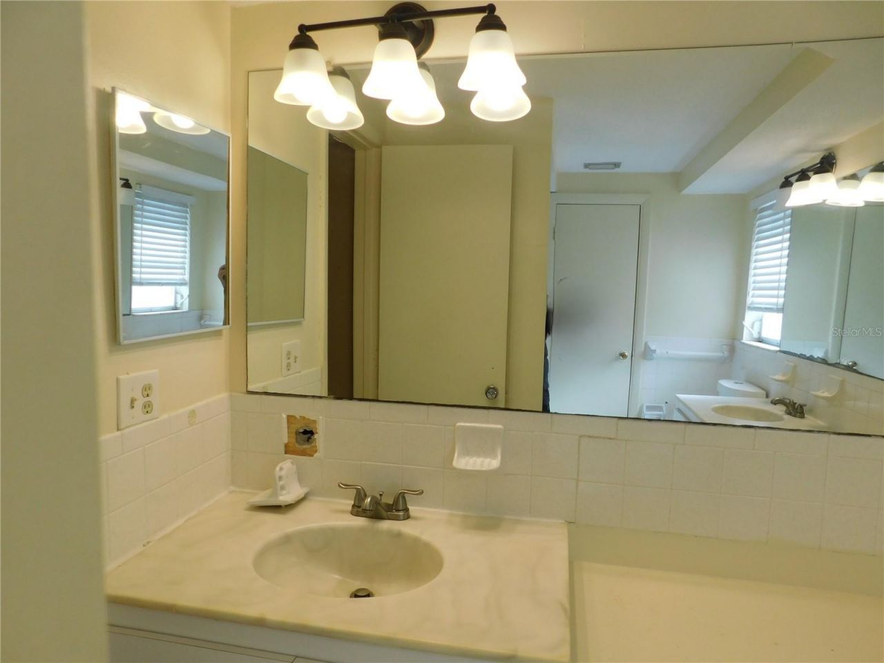 3220 Coldwell Drive , Holiday, FL 34691 Photo