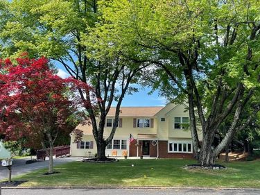244 WISTERIA DRIVE, SOUTHAMPTON, PA 18966