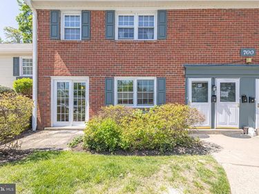 706 YARDLEY COMMONS, YARDLEY, PA 19067