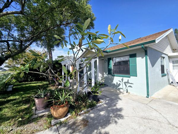 484 Poinciana Drive , Melbourne, FL 32935