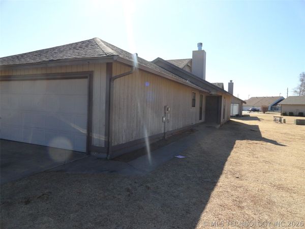 1534 E 73rd Place , Tulsa, OK 74136