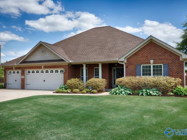 8548 Rolling Oaks Drive, Owens Cross Roads, AL 35763