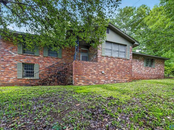 302 Jo Cyn Drive, Glencoe, AL 35905