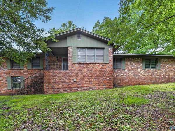 302 Jo Cyn Drive, Glencoe, AL 35905