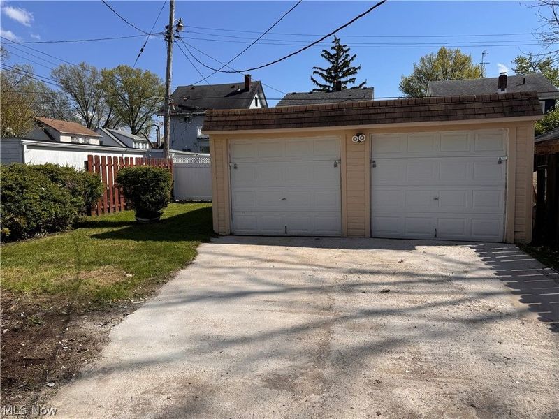 13820 S Parkway Drive, Garfield Heights, OH 44105 Photo 7
