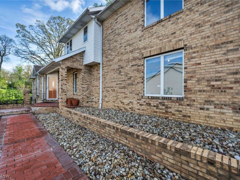 117 Wymore Avenue, Akron, OH 44319 Photo 5