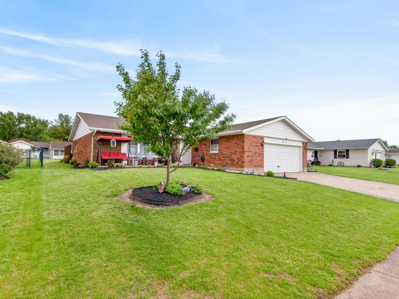 1813 Britton Drive, Piqua, OH 45356 Photo 4