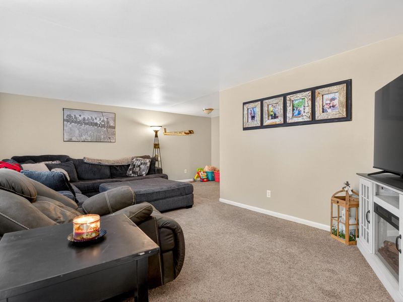 1813 Britton Drive, Piqua, OH 45356 Photo 6