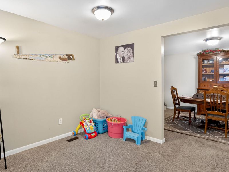 1813 Britton Drive, Piqua, OH 45356 Photo 8