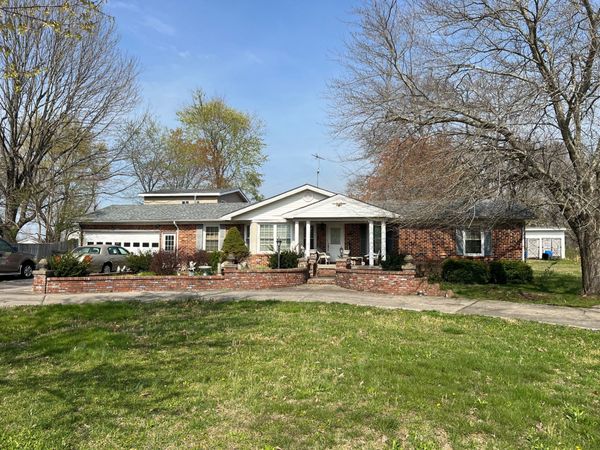 554 Ridgewood Dr , Manchester, TN 37355