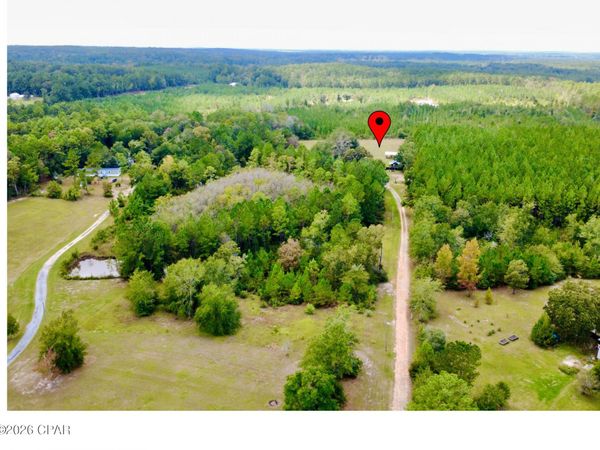 2842 Hard Labor Road , Chipley, FL 32428