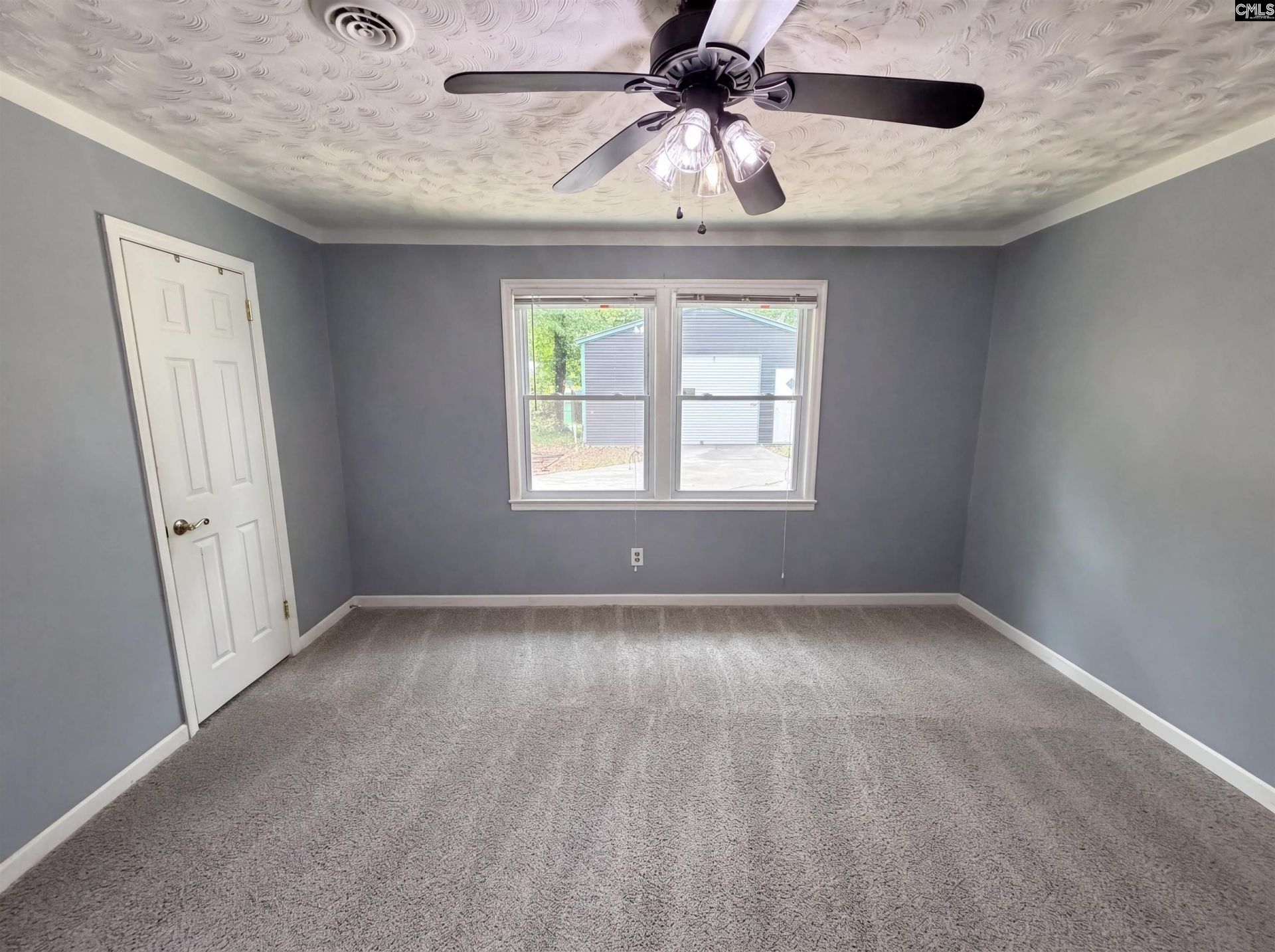 3624 Harrogate Road  Photo 4