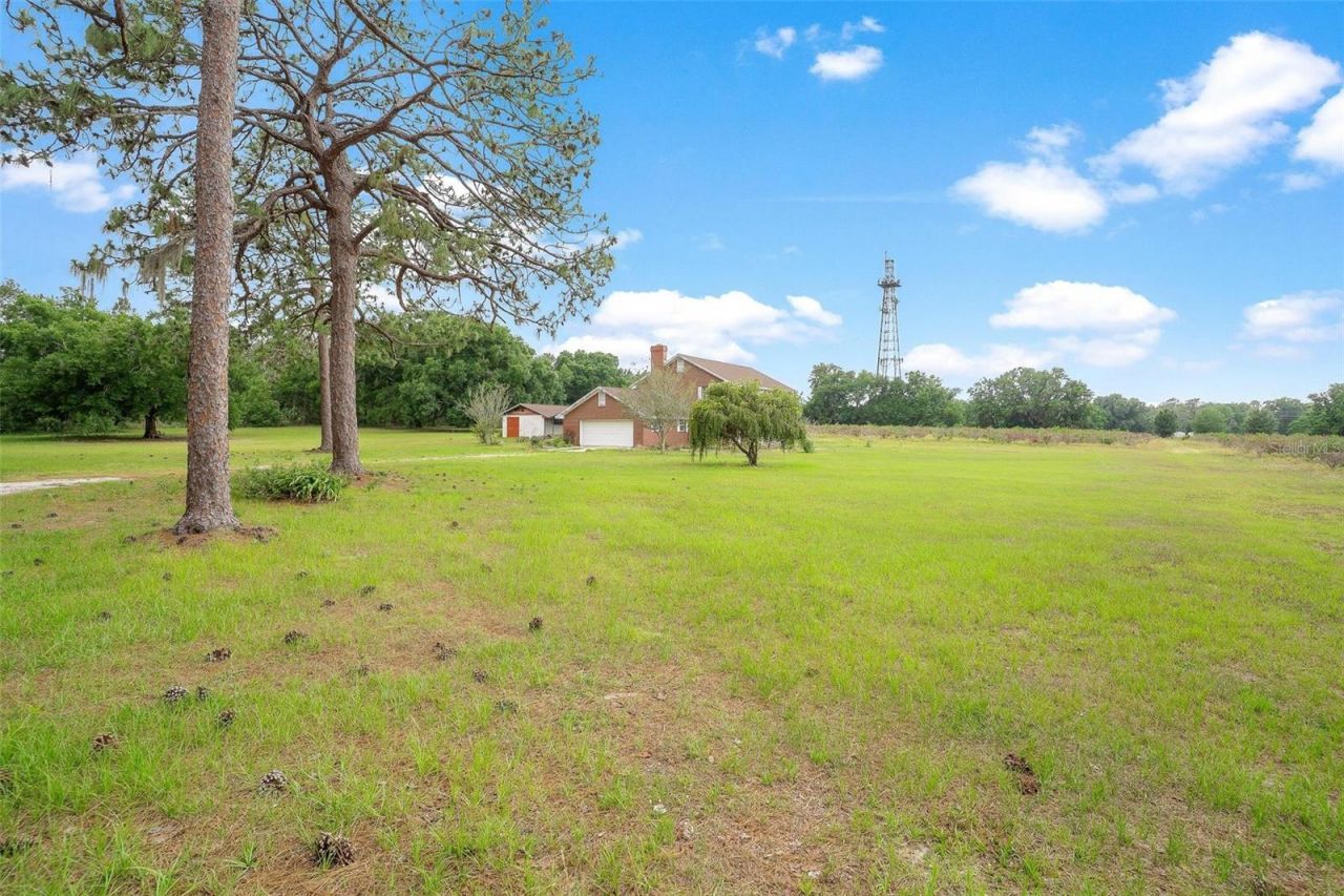 2500 Urick Street, Fruitland Park, FL 34731 Photo