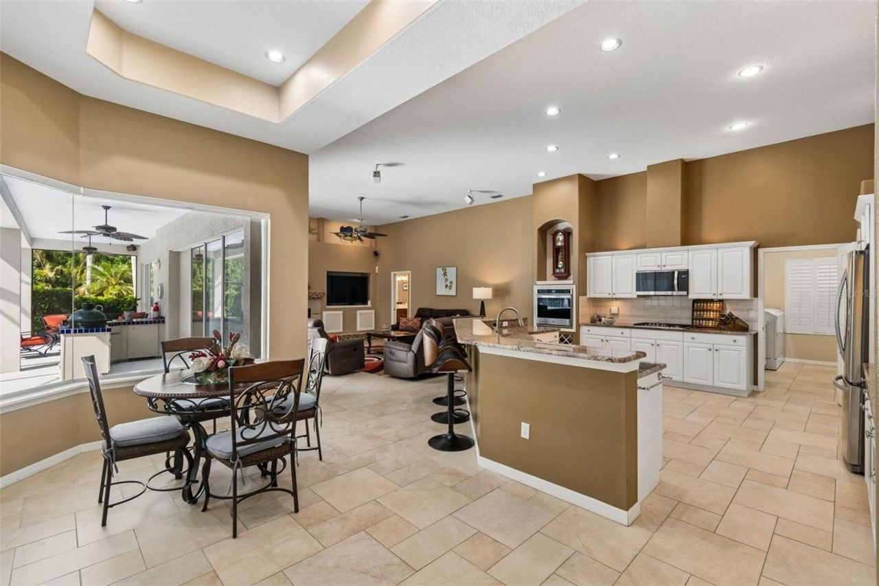 19108 Centre Rose Boulevard, Lutz, FL 33558 Photo