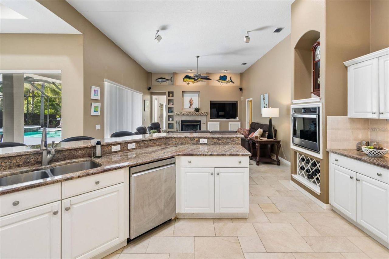 19108 Centre Rose Boulevard, Lutz, FL 33558 Photo