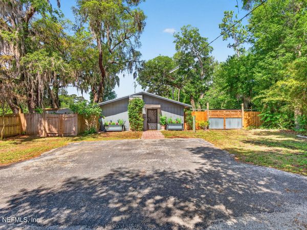 6861 LENOX Avenue, Jacksonville, FL 32205