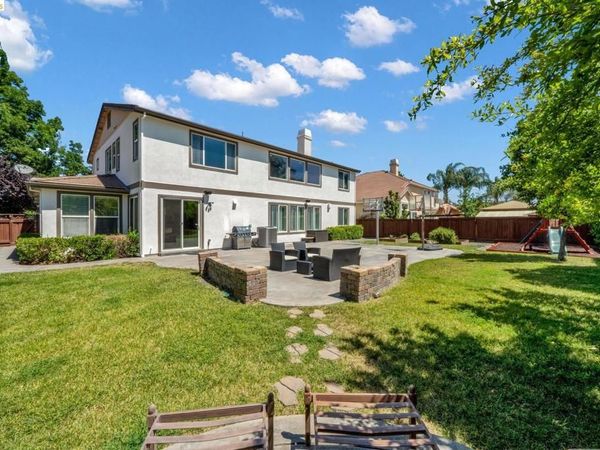 1858 Alexander Way, Brentwood, CA 94513