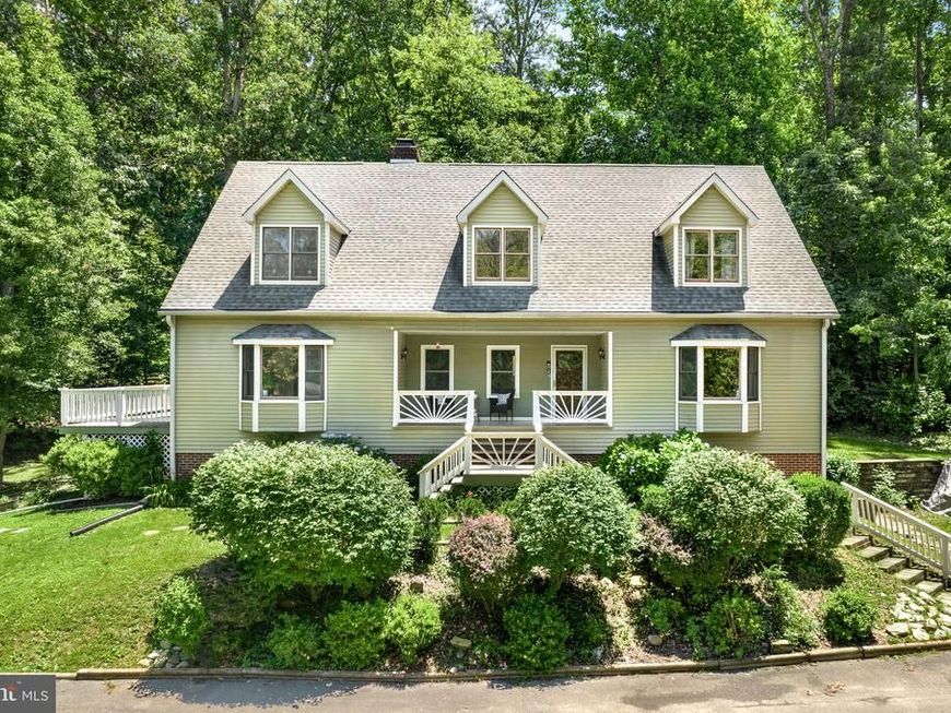 127 Cool Glen Circle, Harpers Ferry, WV 25425 Main Photo