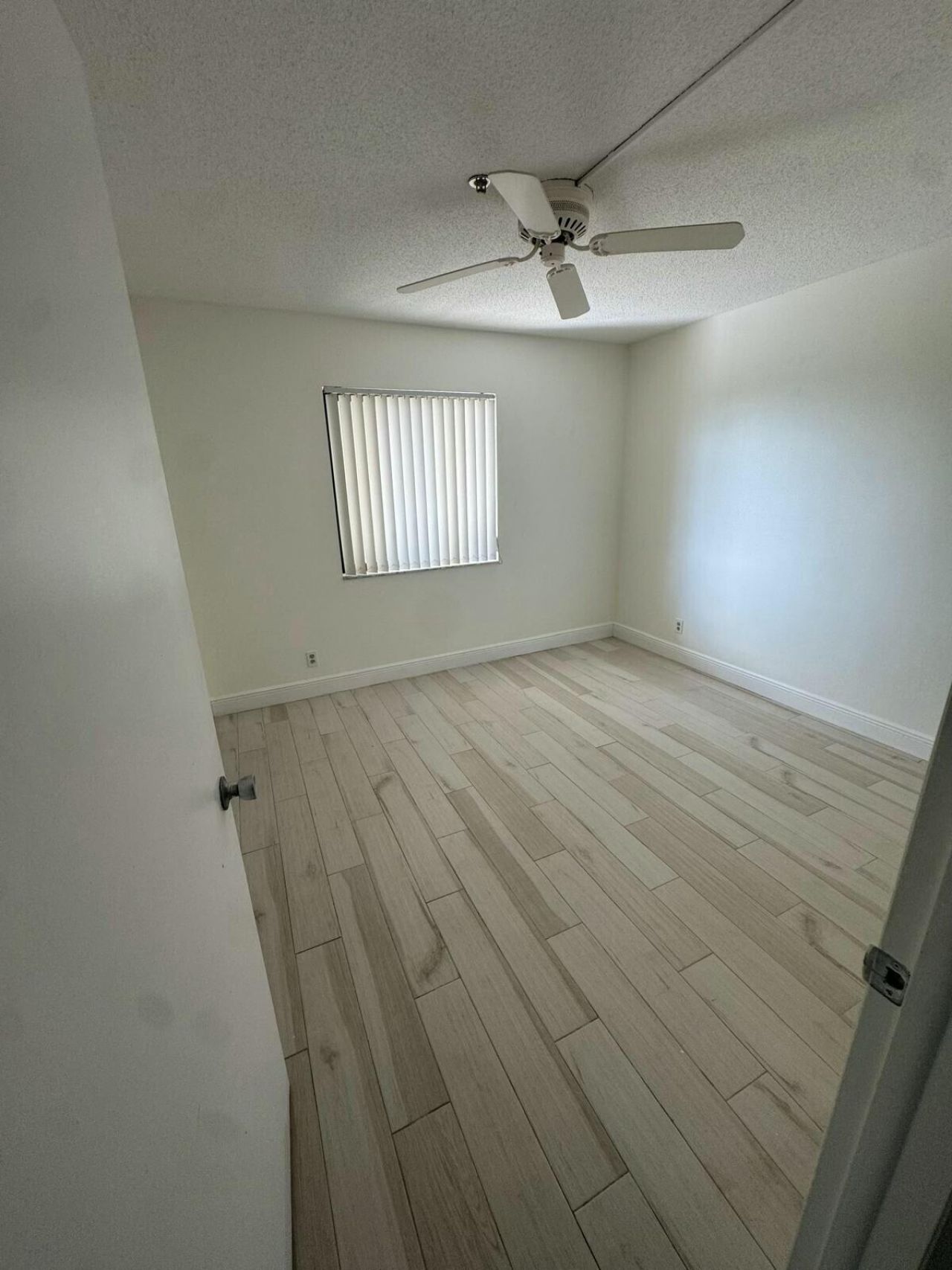3000 Presidential Way, Unit 404, West Palm Beach, FL 33401 Photo
