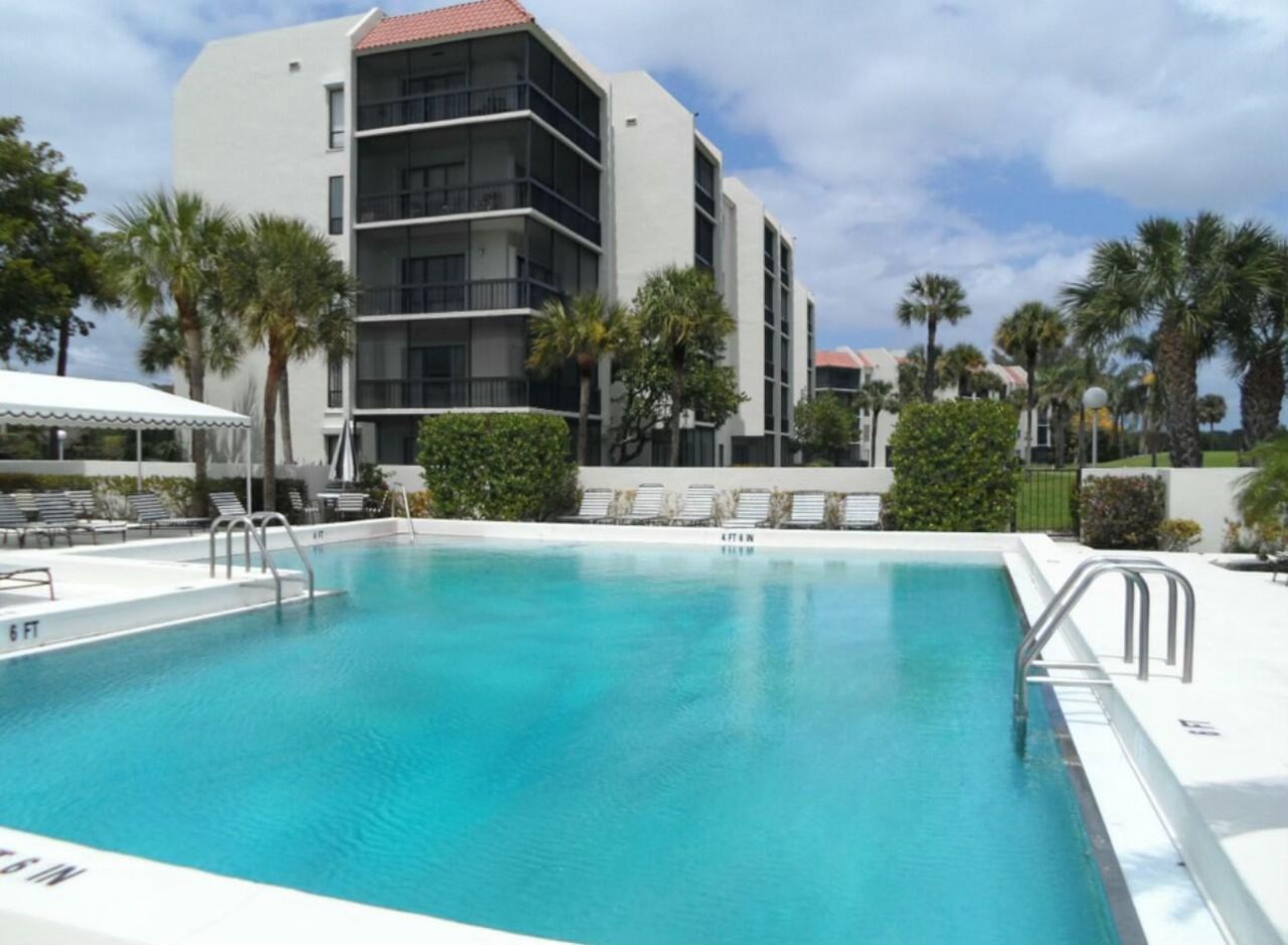 3000 Presidential Way, Unit 404, West Palm Beach, FL 33401 Photo