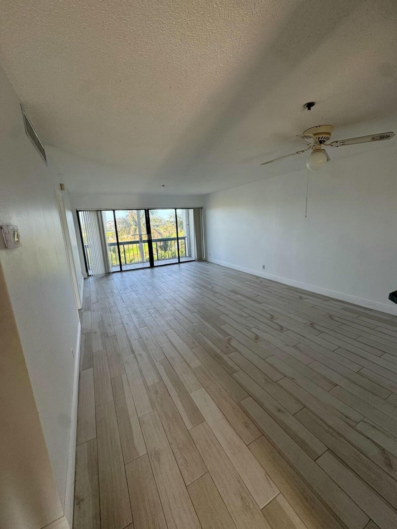 3000 Presidential Way, Unit 404, West Palm Beach, FL 33401 Photo